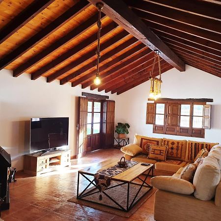 Villa Las Palmeras Антигуа Екстериор снимка